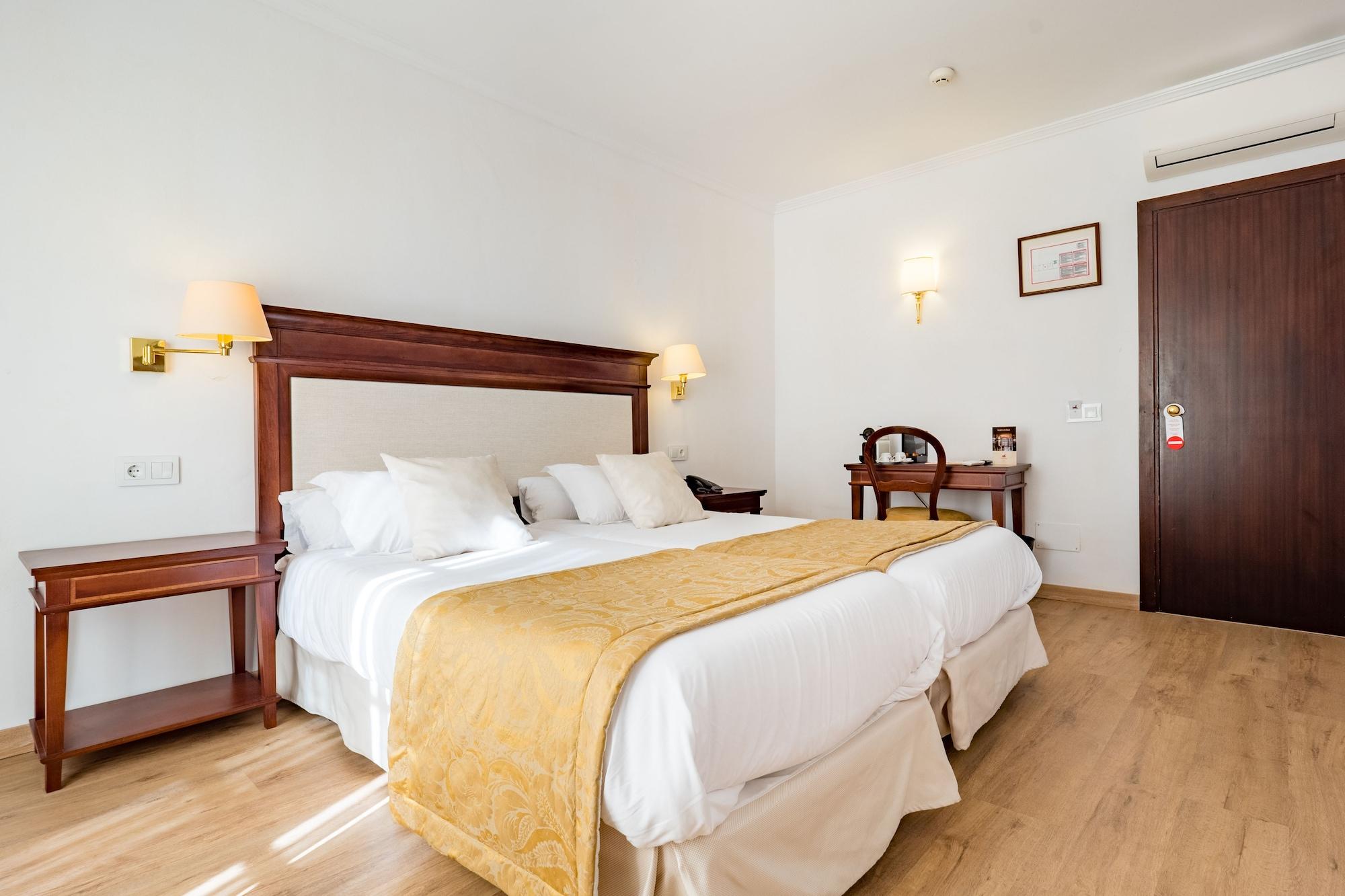 פלמה דה מיורקה Hotel Born מראה חיצוני תמונה
